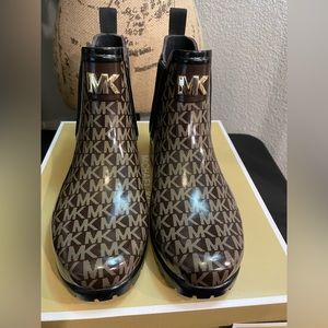 SOLD!!!! Michael Kors Rain Boots